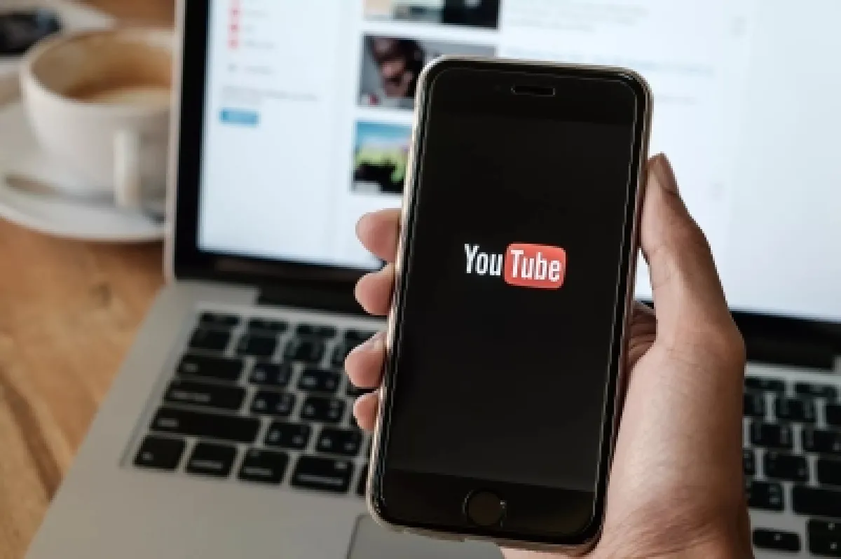 يوتيوب يعود للعمل بعد عطل مفاجئ أثر على مئات الآلاف عالمياً
