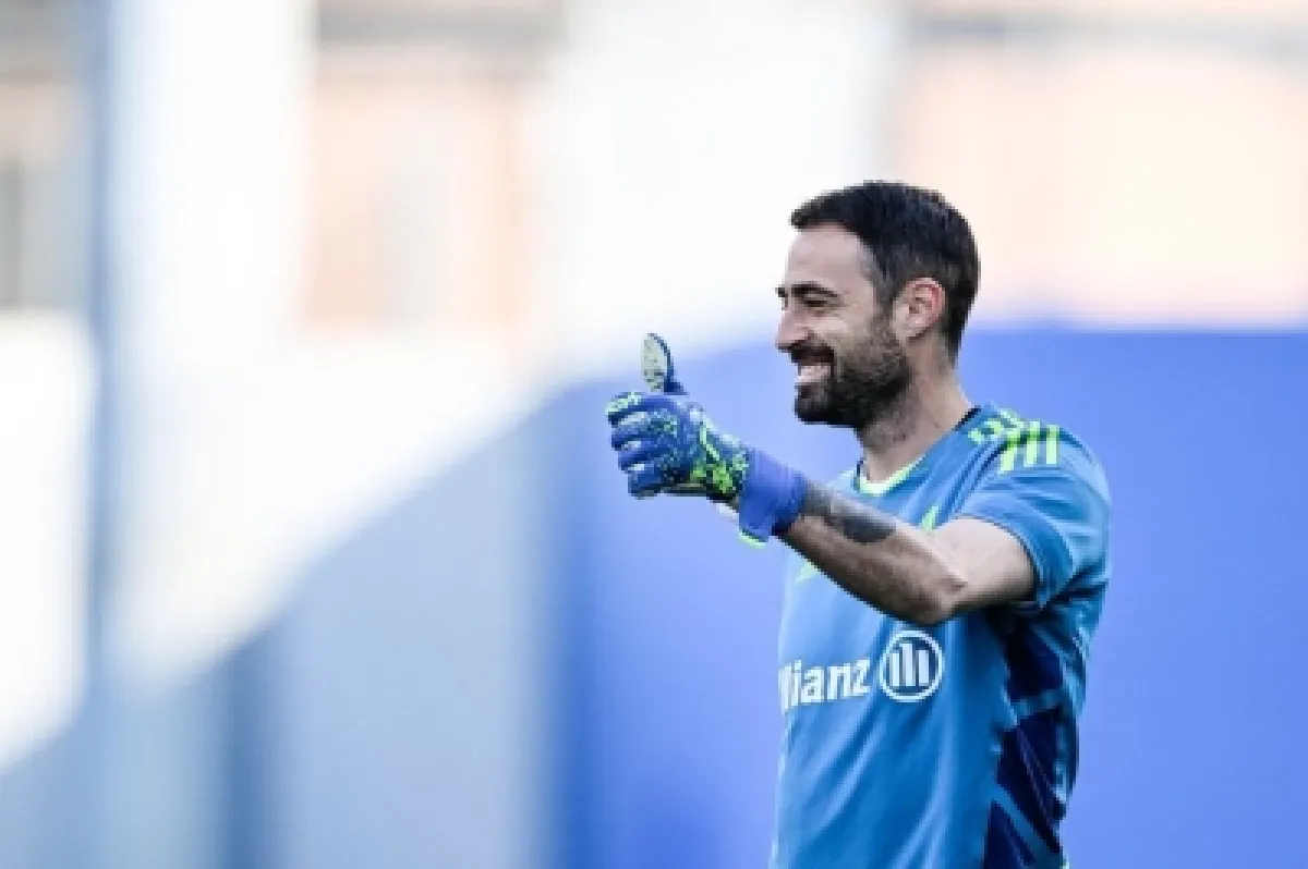 يوفنتوس يحسم مستقبل حارسه بينسوليو بتجديد العقد حتى 2027