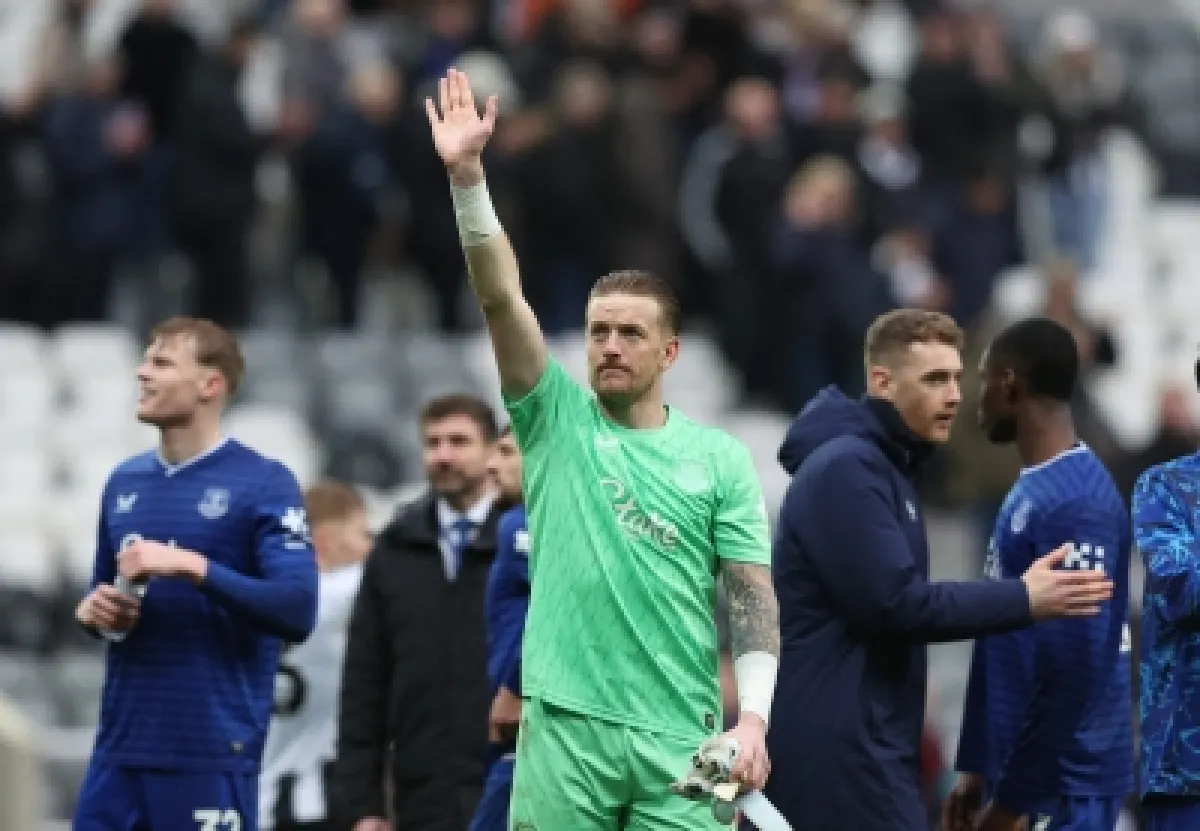 تصدي خرافي من بيكفورد يحسم فوز إيفرتون المثير على نيوكاسل