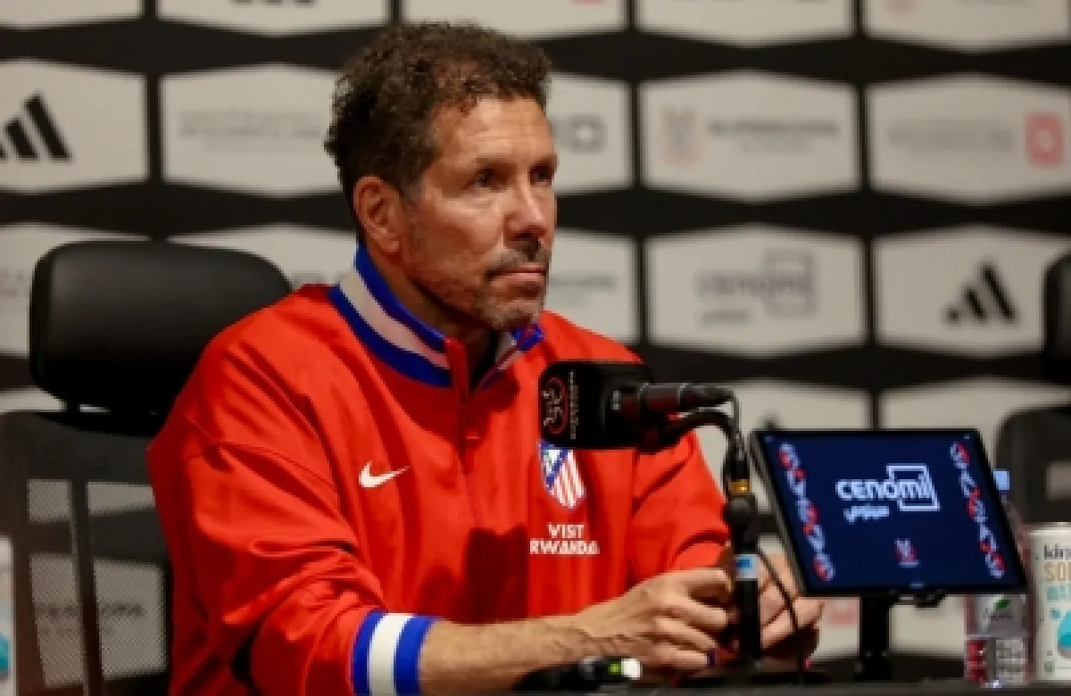 سيميوني يحذر من الثقة الزائدة قبل مواجهة برشلونة الحاسمة في الكأس