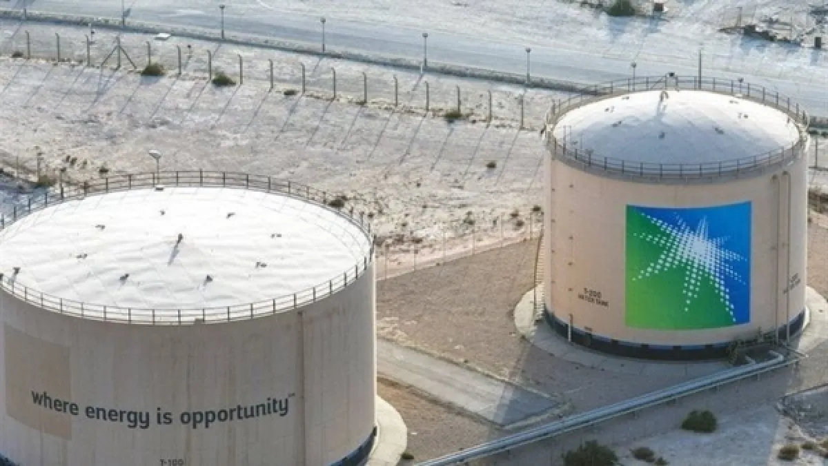 السعودية تحول شحنات النفط عبر البحر الأحمر لتعويض اضطرابات مضيق هرمز