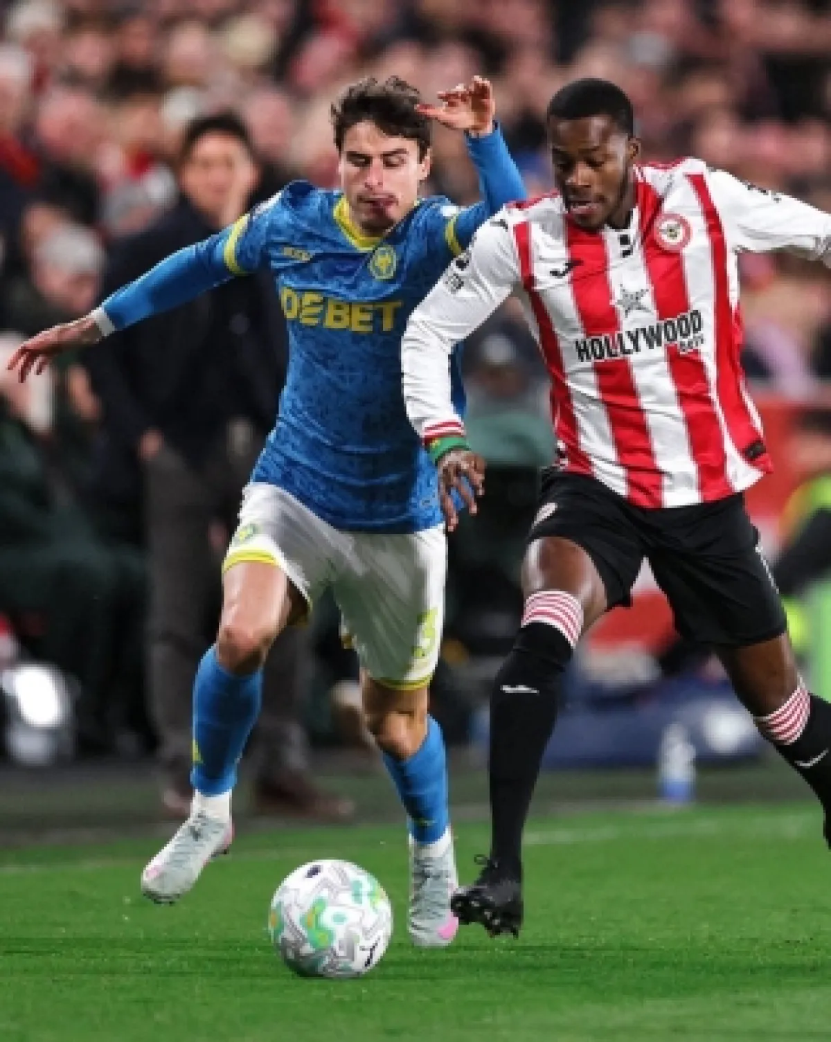 تعادل مثير بين برنتفورد وولفرهامبتون.. وتياجو يحتفل باستدعائه للبرازيل بهدف