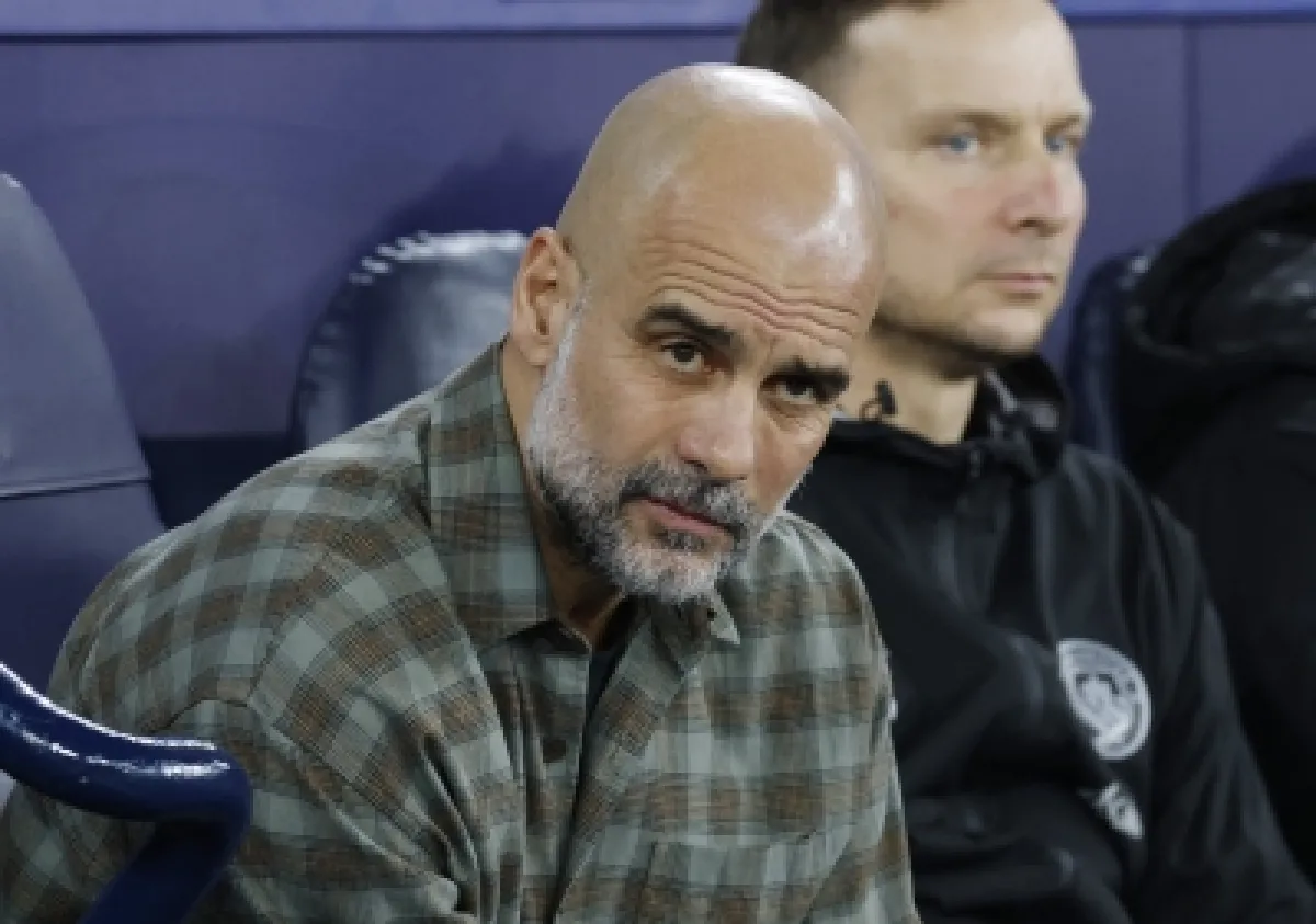 جوارديولا يحذر لاعبيه: أرسنال معيار صعب قبل نهائي الكأس