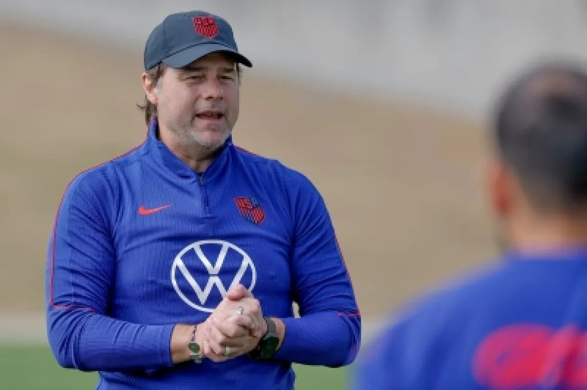 بوكيتينو يدعم توتنهام: لاعبوه كفيلون بتجنب الهبوط.. وأنا مركّز على المونديال