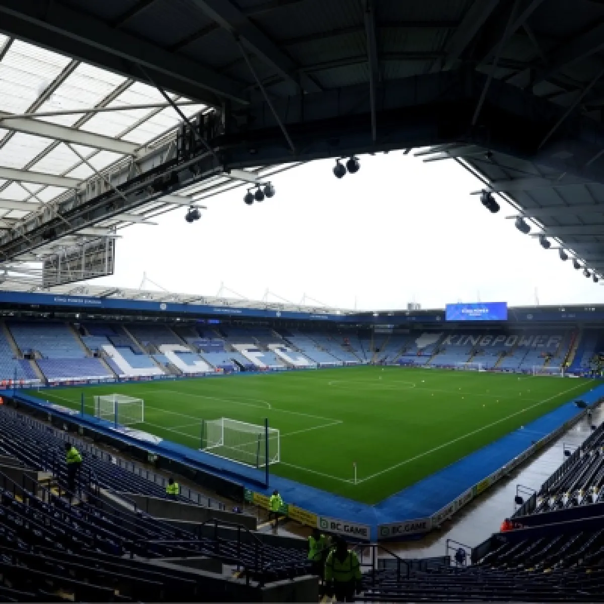 ليستر سيتي يخسر استئناف خصم النقاط ويبقى مهدداً بالهبوط