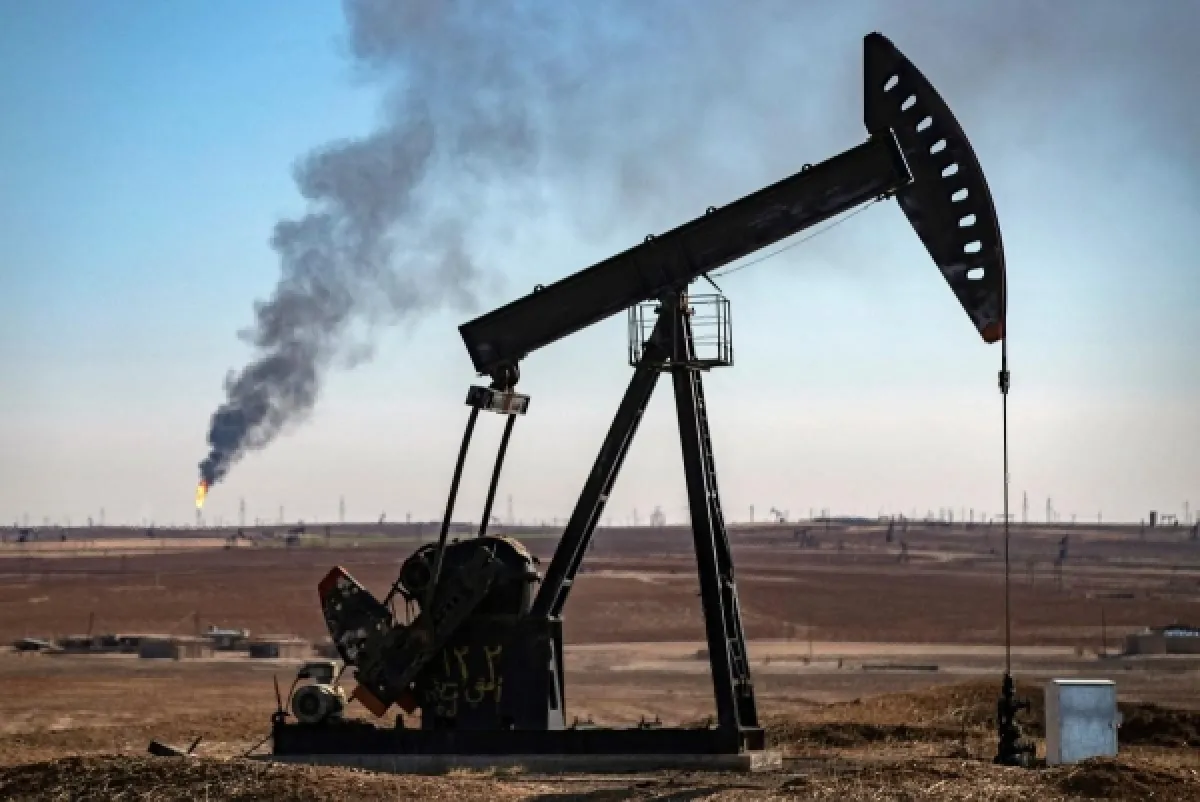 أسعار النفط تتراجع وسط آمال مفاوضات أمريكية-إيرانية