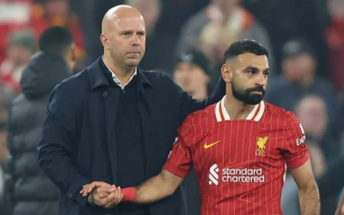 غياب صلاح عن مواجهة مانشستر يونايتد.. ليفربول يترقب عودته قبل نهاية الموسم