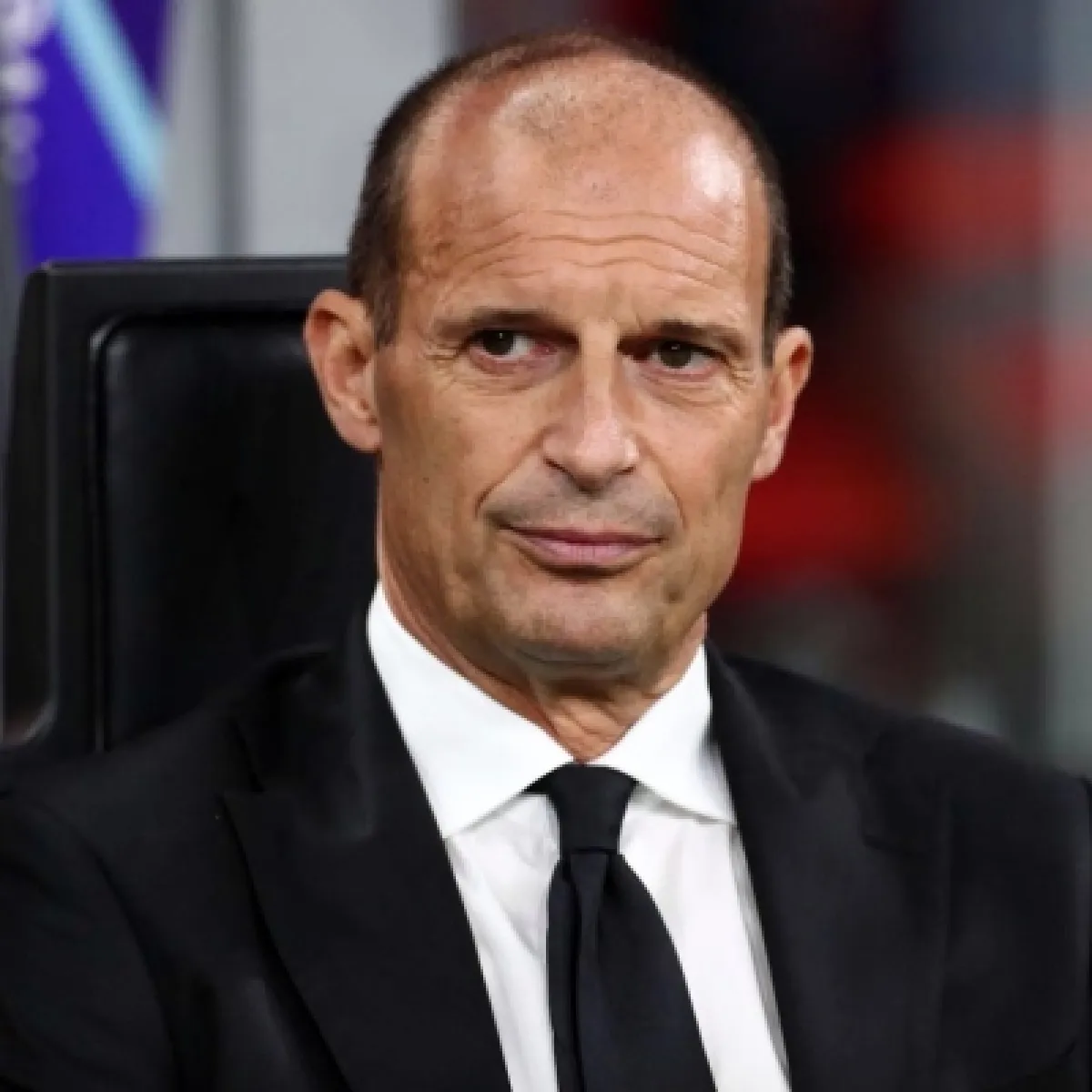 أليجري: ميلان يستحق الغياب عن دوري أبطال أوروبا